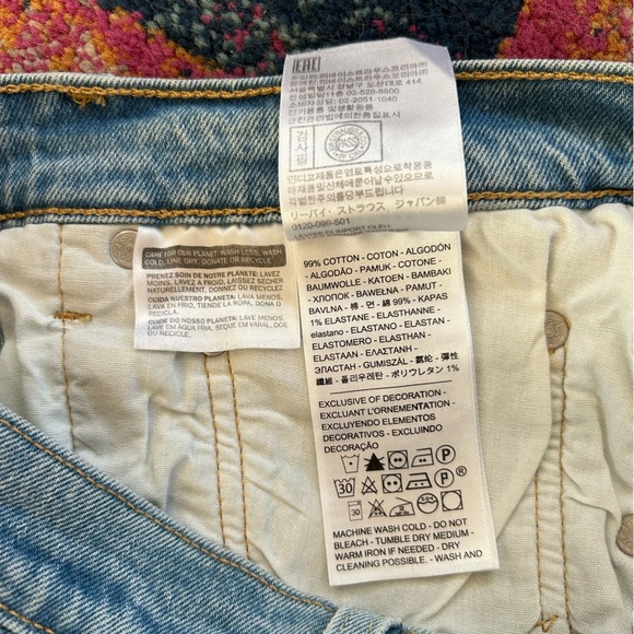 NWT Levi’s | Women’s Light Blue Denim Classic Original 501 Buttonfly Jeans sz 30 - Picture 8 of 16